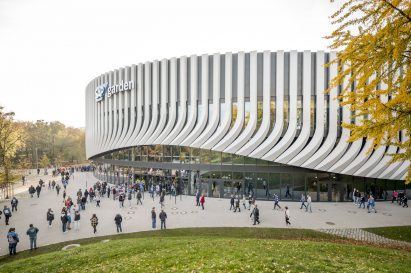 Stadium wrapped in aluminium