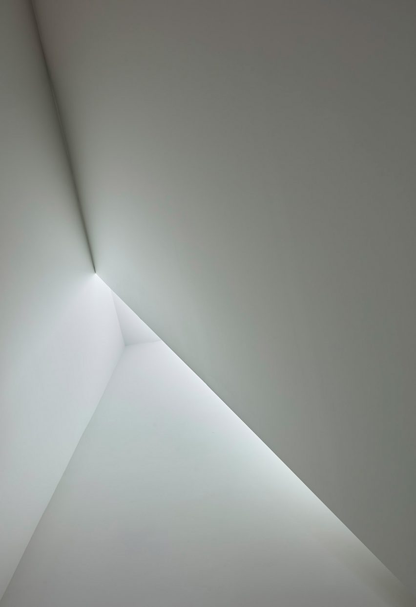 Gabled ceiling