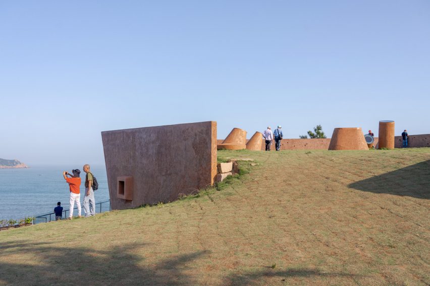 Rooftop of a viewpoint in China by 3andwich Design