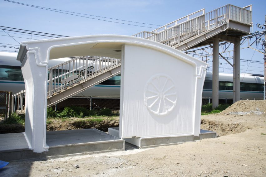 3D-printed railway station in Japan by Serendix