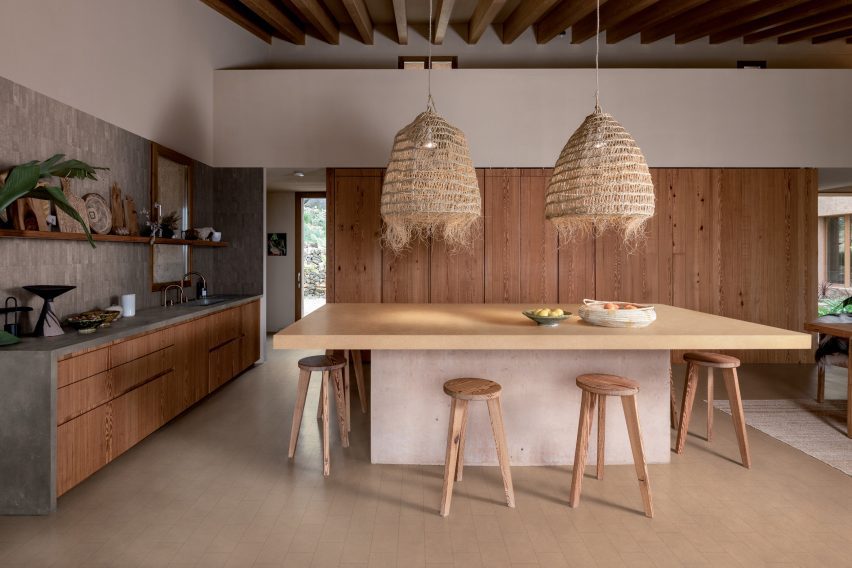 Photo of dining room with surfaces by Florim