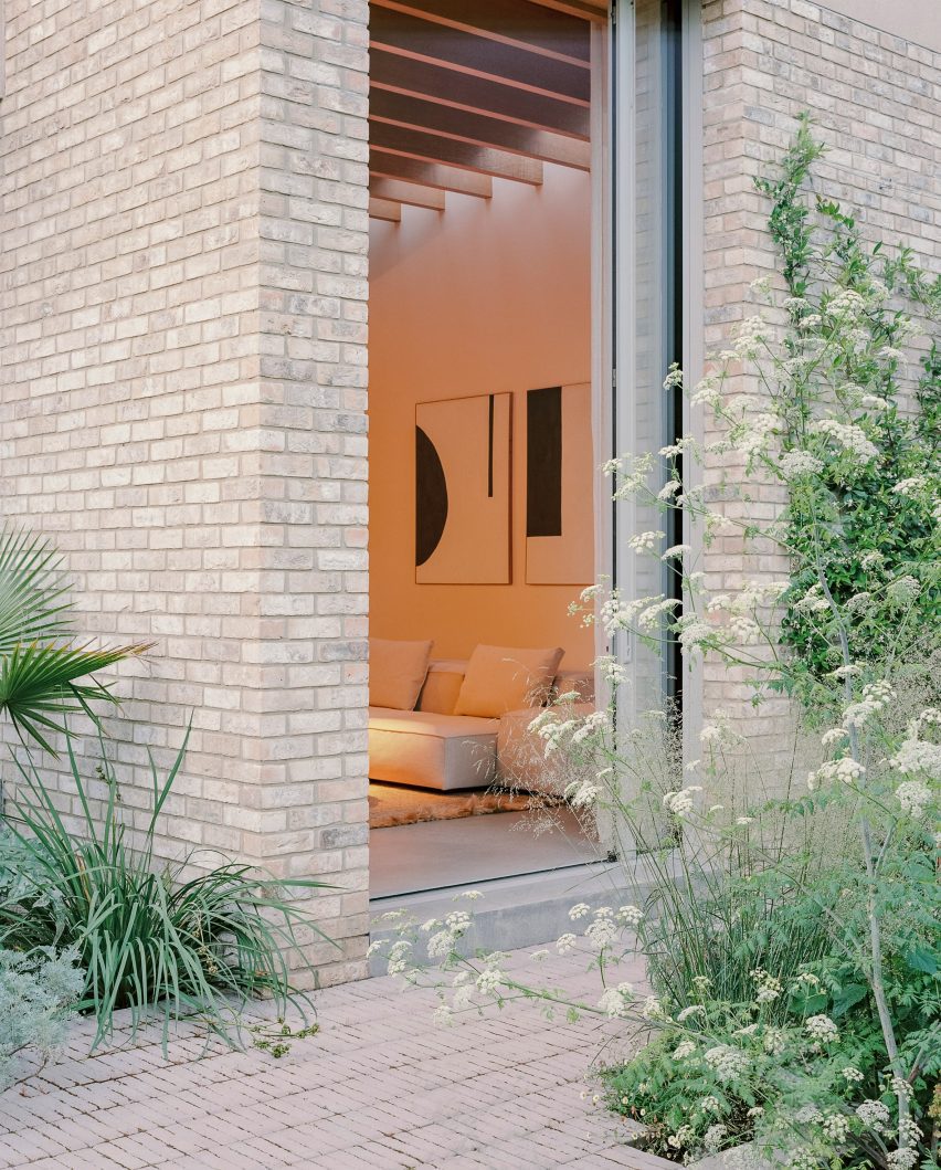 Lordship House by Bindloss Dawes