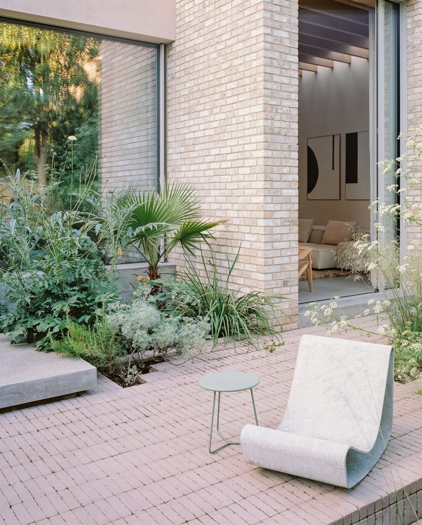 Lordship House by Bindloss Dawes