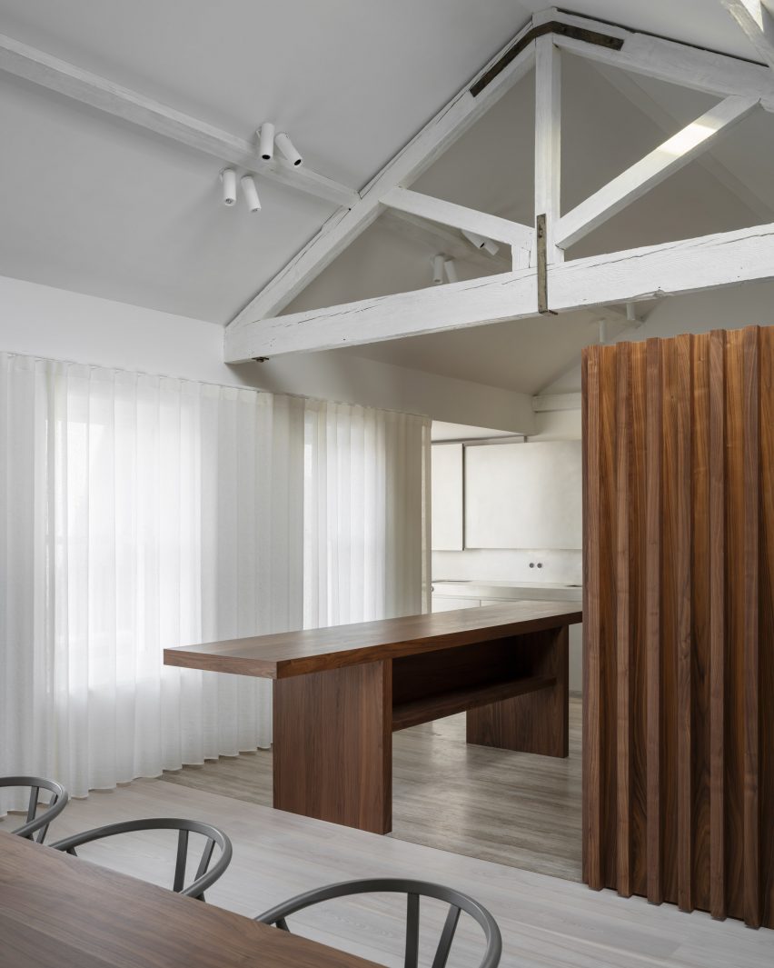 Covent Garden Apartment by Carmody Groarke