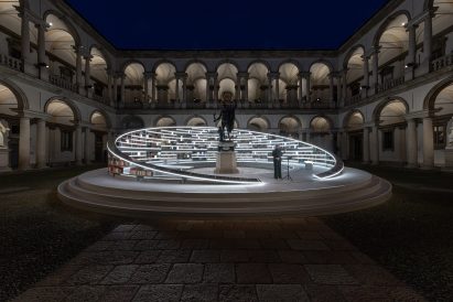 Lit-up rotating library