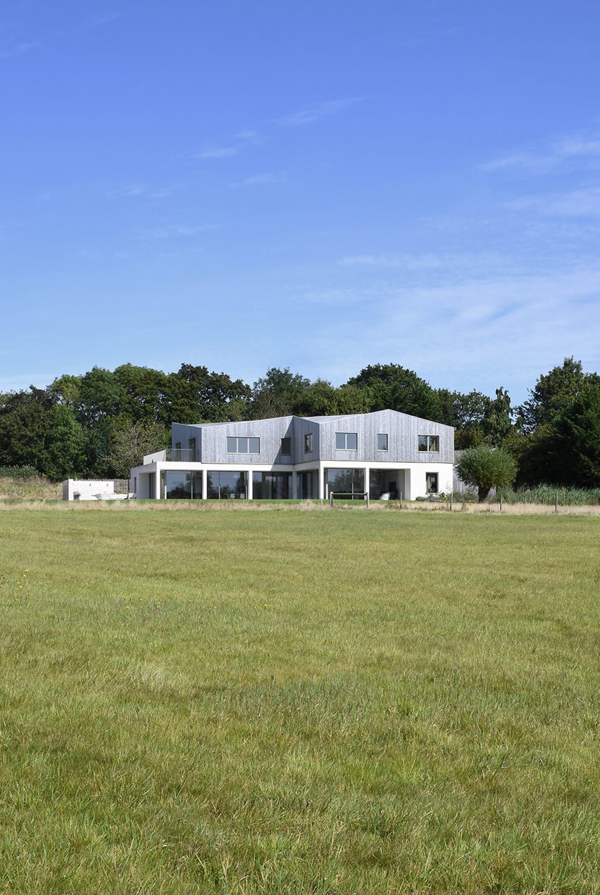 Field House by Wilkinson King Architecture
