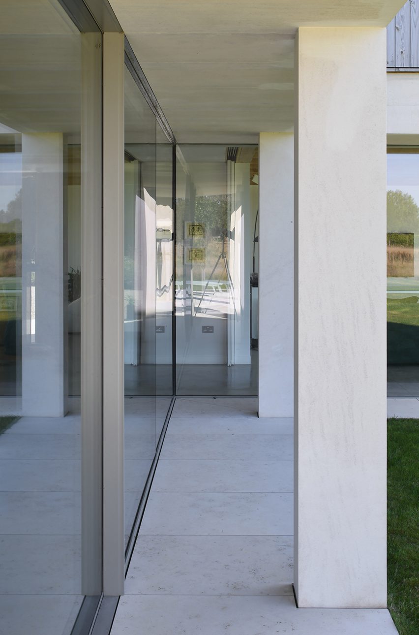 Field House by Wilkinson King Architecture