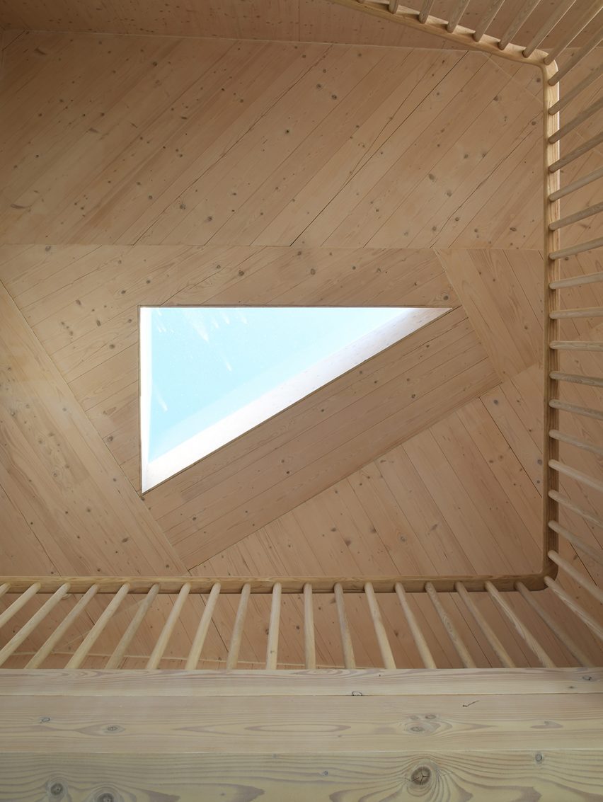 Field House by Wilkinson King Architecture