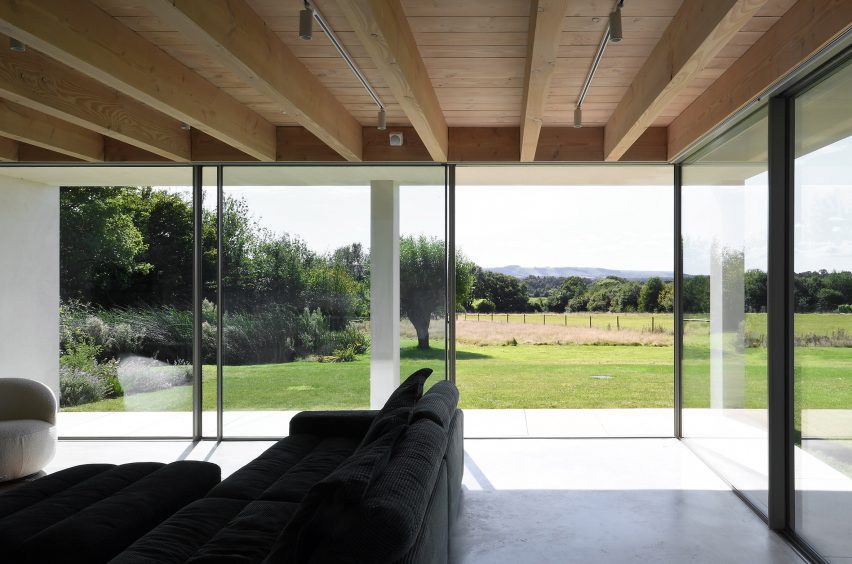 Field House by Wilkinson King Architecture