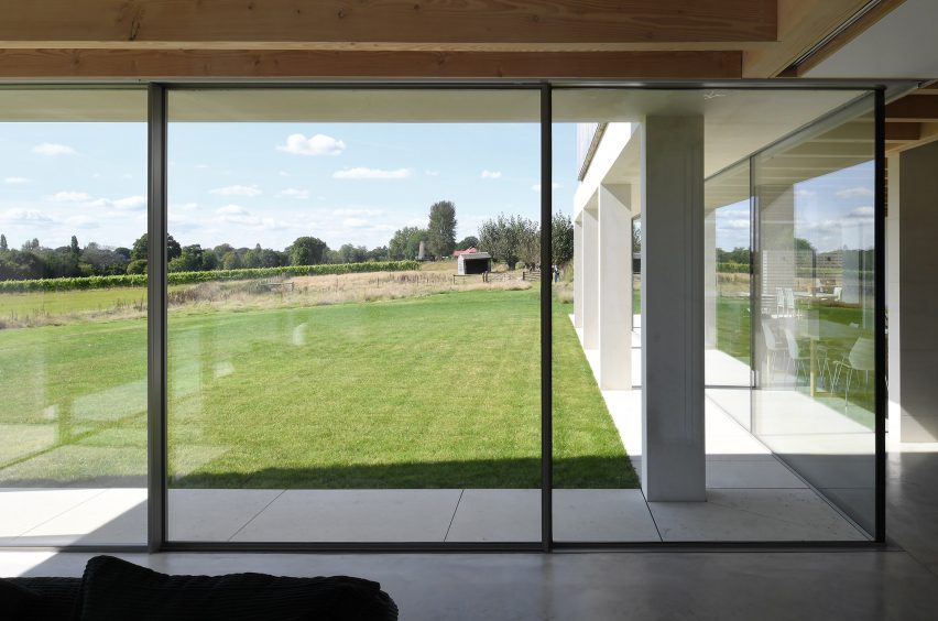 Field House by Wilkinson King Architecture