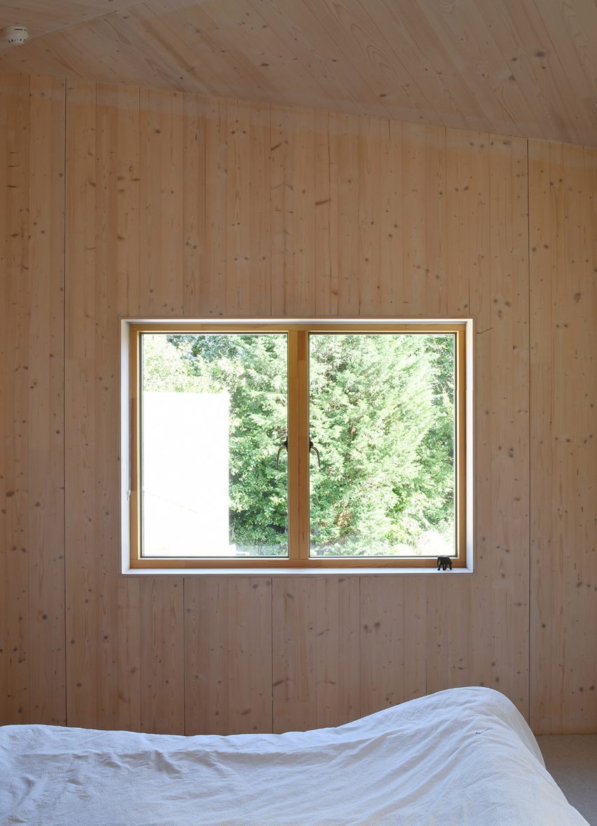 Field House by Wilkinson King Architecture