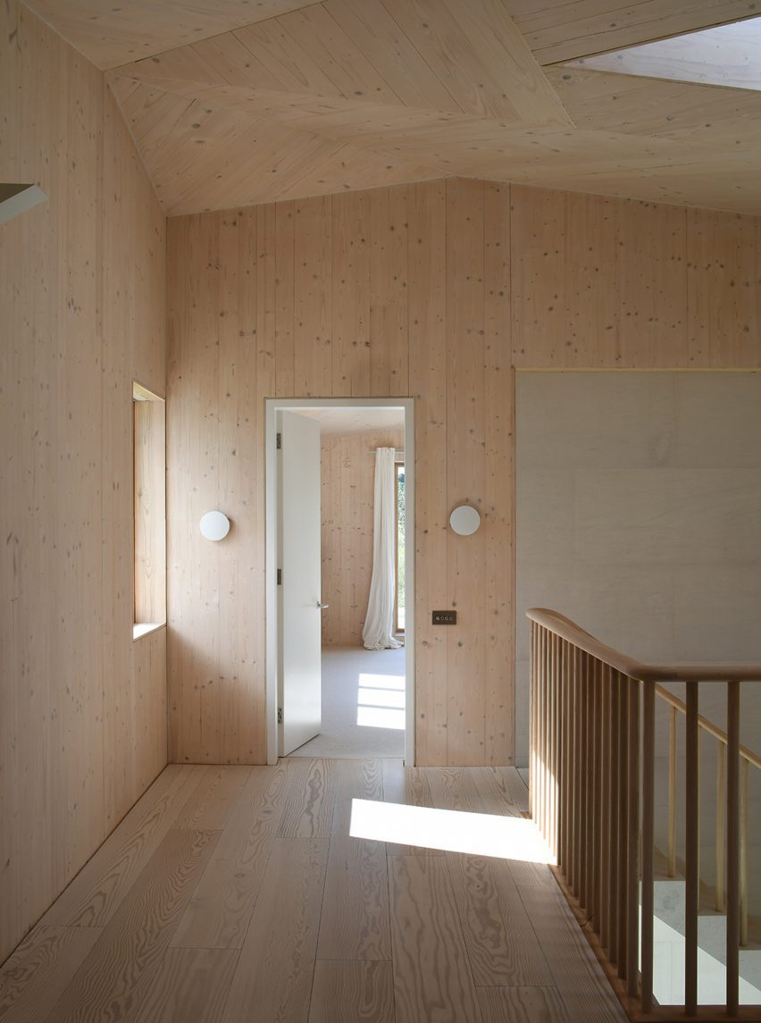 Field House by Wilkinson King Architecture