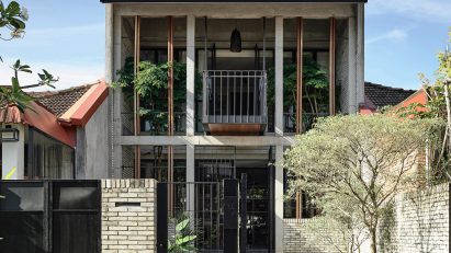 Oku House by Freight Architects