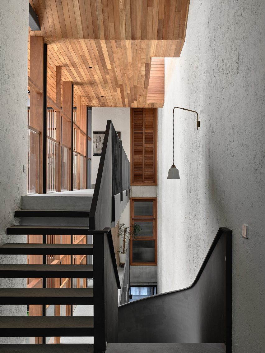 Oku House by Freight Architects
