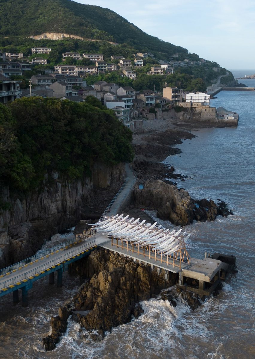 The Seaside Pavilion by GN Architects