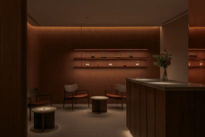 Brick-clad entrance area in Taipei restaurant