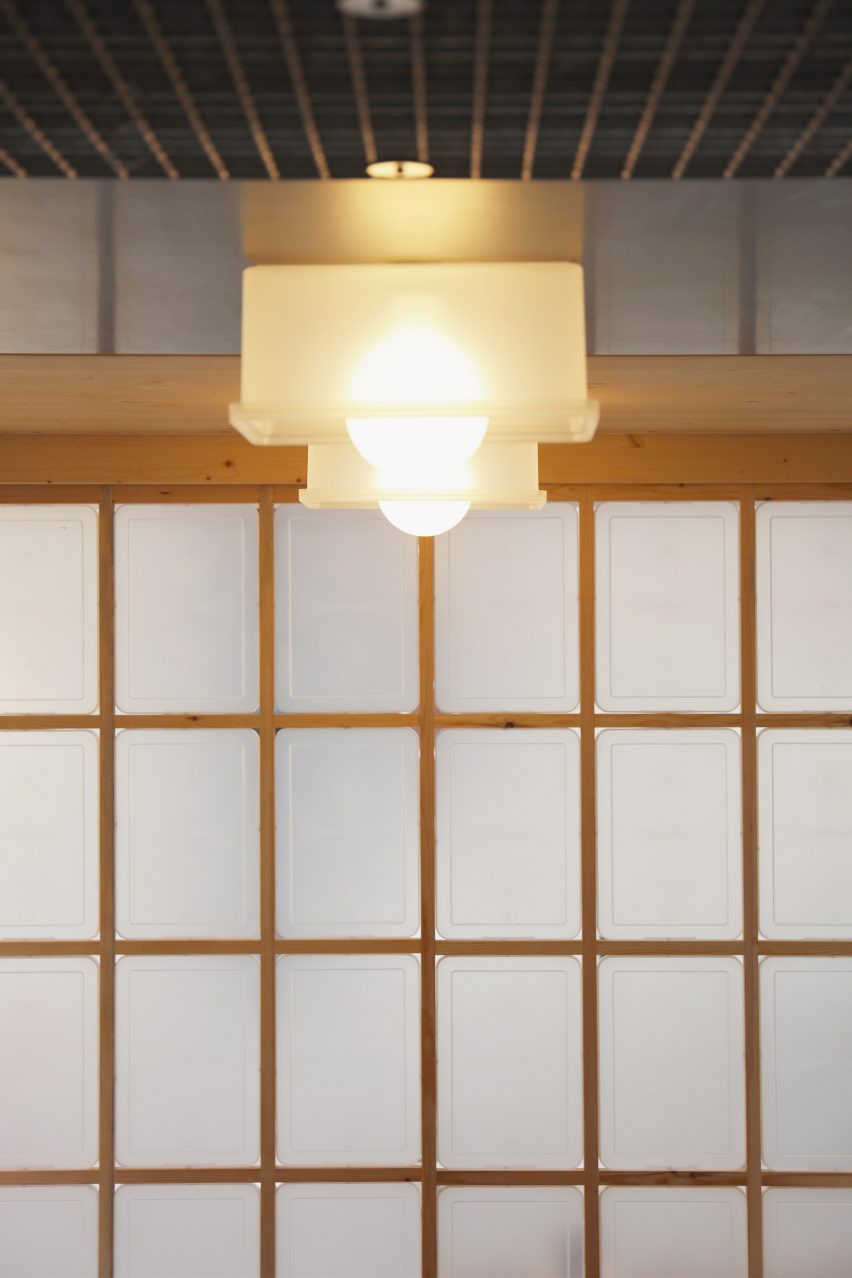 Lighting in Muji Muji 5.5 house