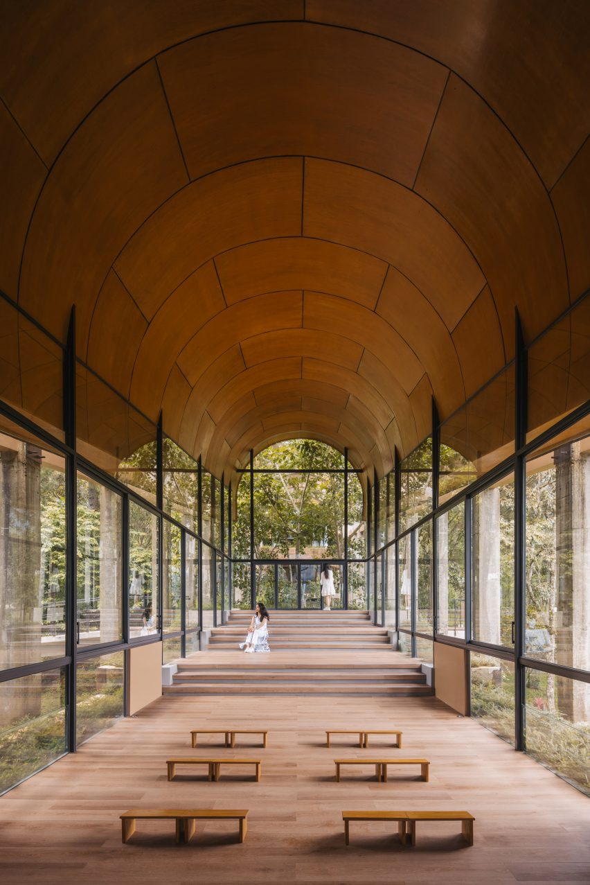 Sanctuary Tunnel Garden by RAD+ar