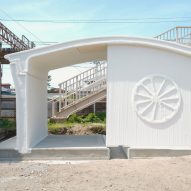 3D-printed railway station in Japan by Serendix