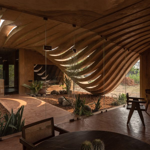 Curved concrete roof Indian house