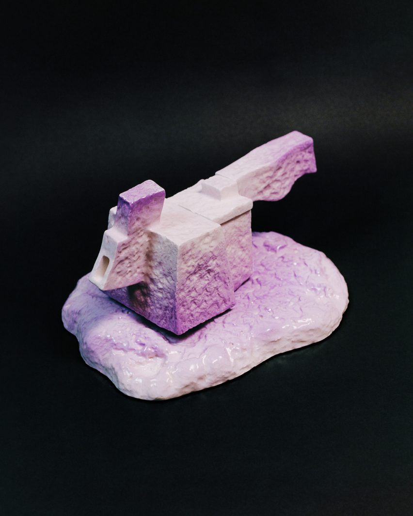 Squirrel-shaped purple teapot
