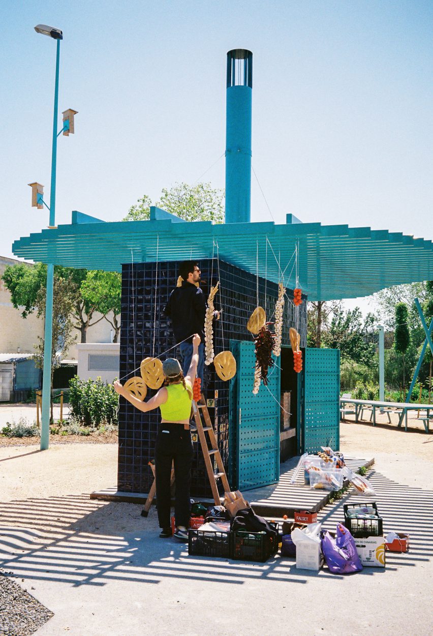 The Communal Barbecue by H30 Architects