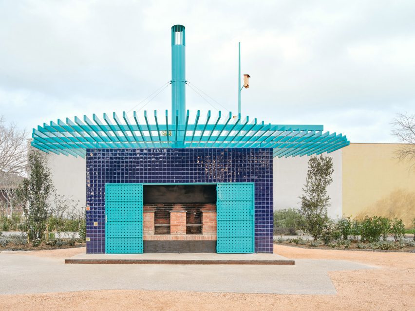 The Communal Barbecue by H30 Architects
