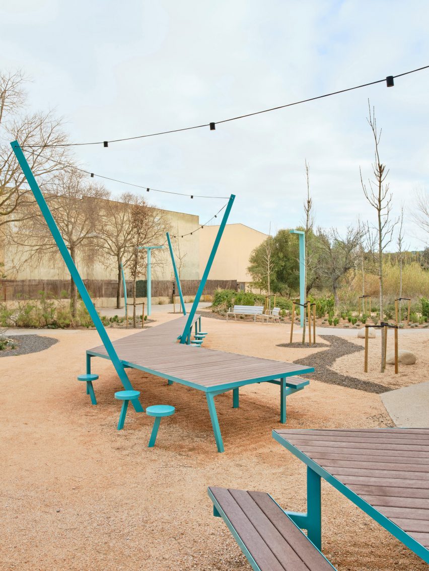 The Communal Barbecue by H30 Architects