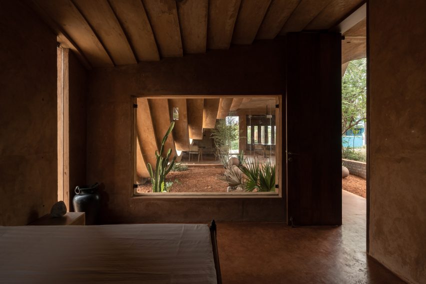 Vaazh House in India by VY Architecture Studio