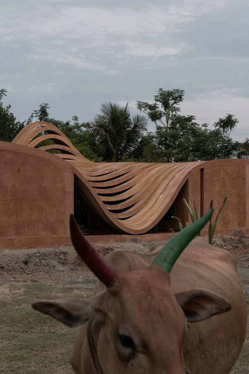 Vaazh House in India by VY Architecture Studio