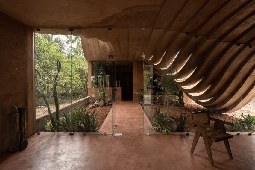 Vaazh House in India by VY Architecture Studio