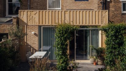 Ray House by Archmongers
