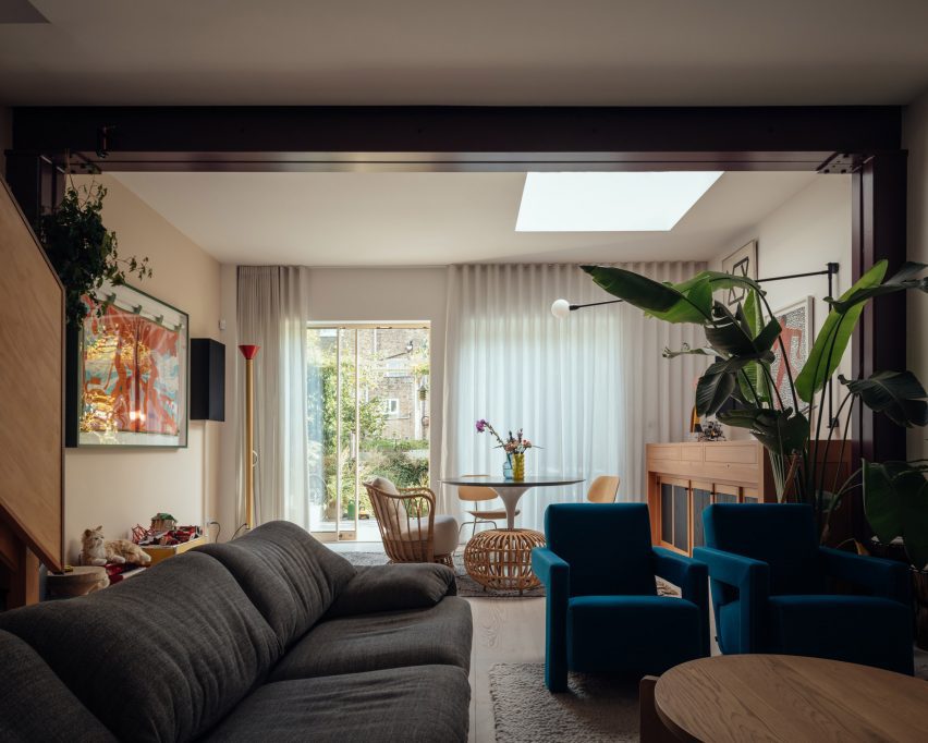 Ray House by Archmongers