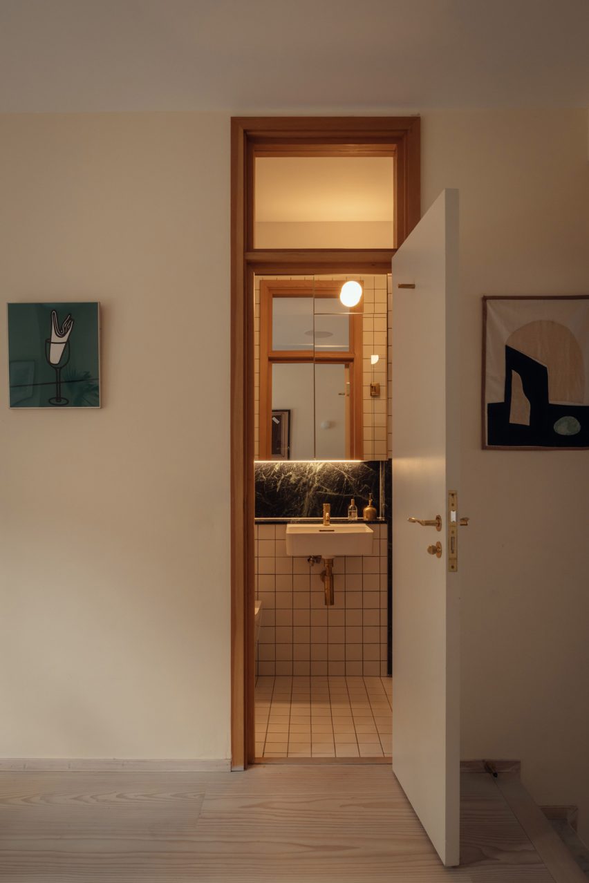 Ray House by Archmongers