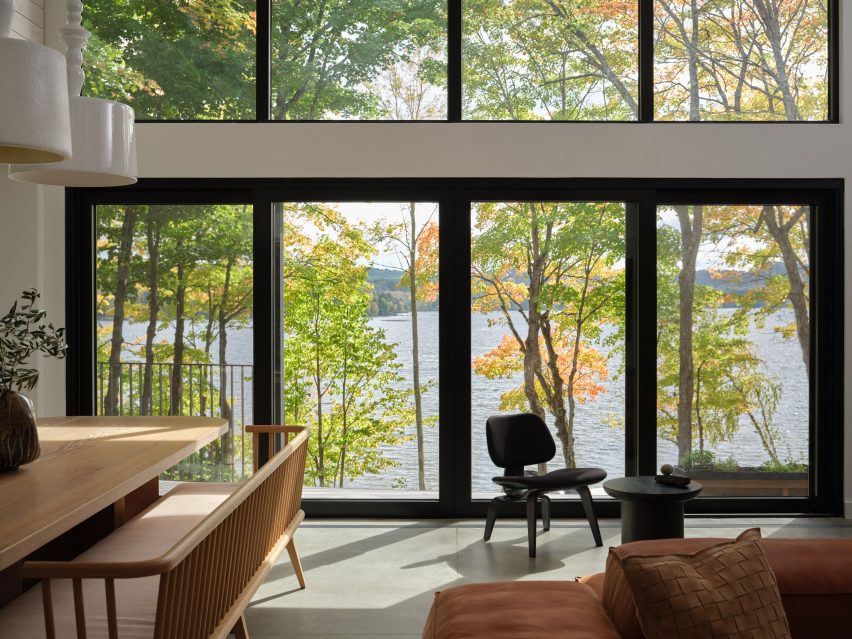Barbora Taylor Architect black lakeside cabin