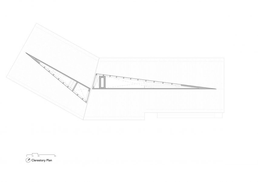 Barbora Taylor Architect black lakeside cabin