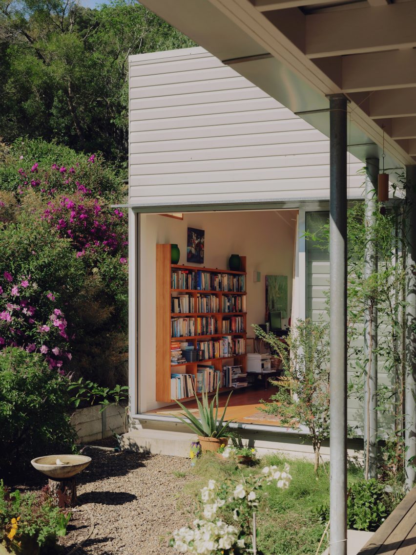 Cooroy House by Henry Bennett and Dan Wilson