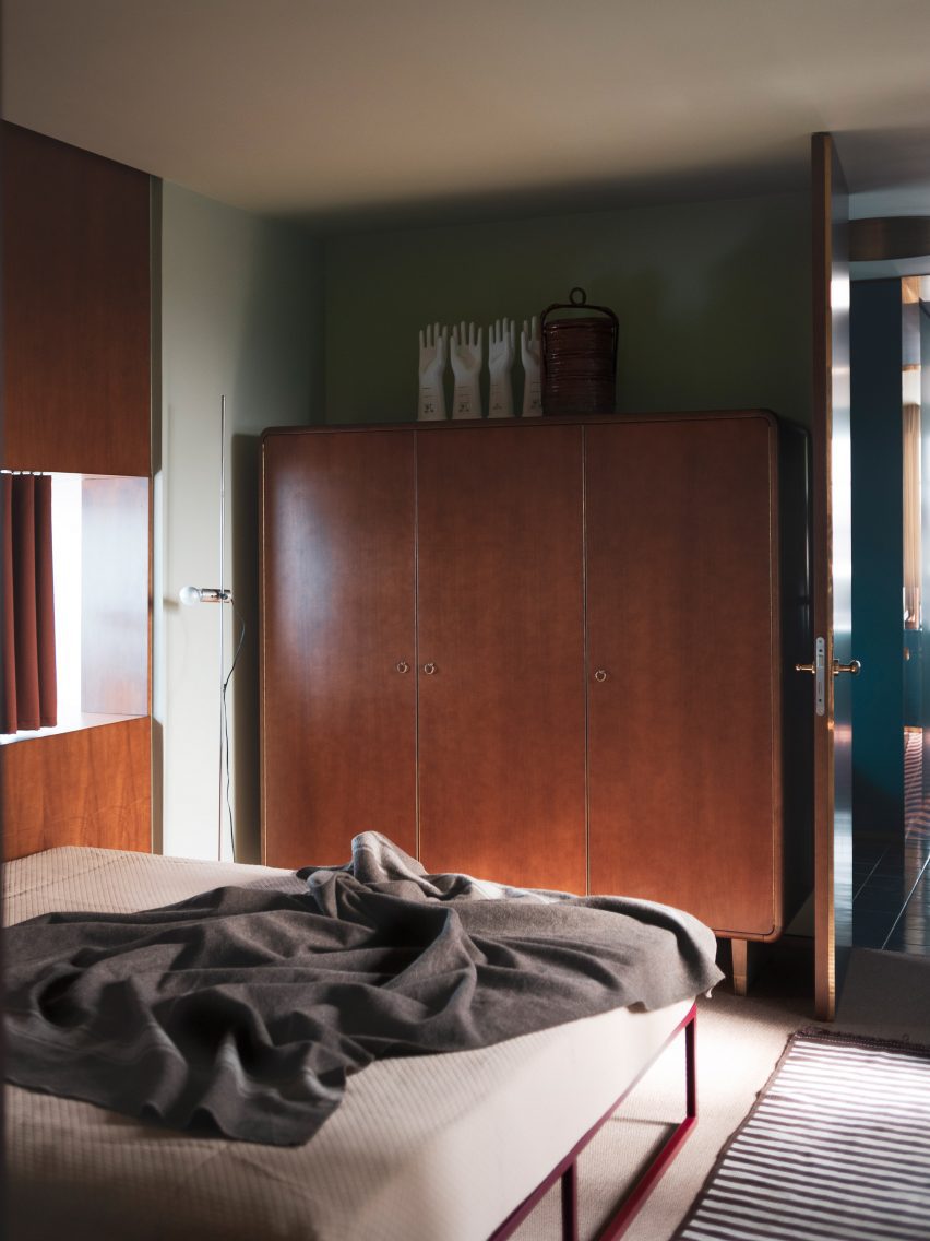 Bedroom in Étage 5 in Latitude 43 by Dimore Studio