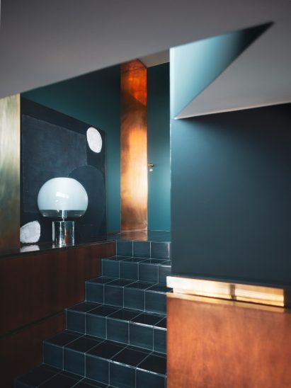 Hallway in Étage 5 in Latitude 43 by Dimore Studio