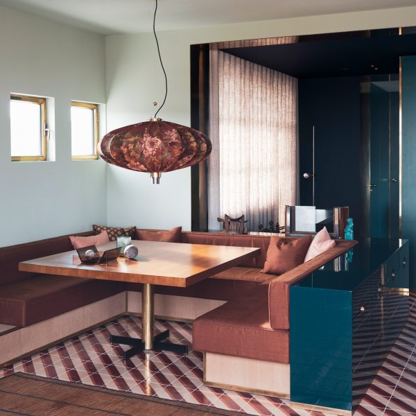 Dining table in Étage 5 in Latitude 43 by Dimore Studio