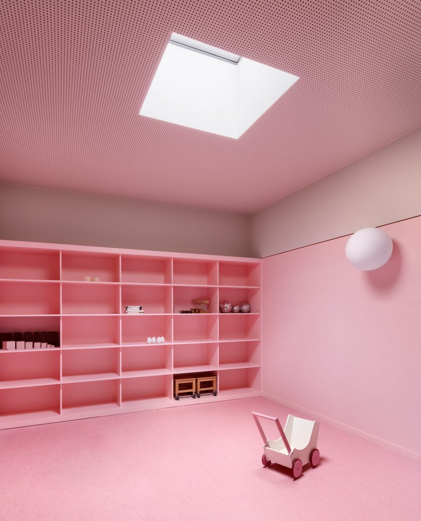 Multi-childcare Crèche by Dominique Coulon & Associés