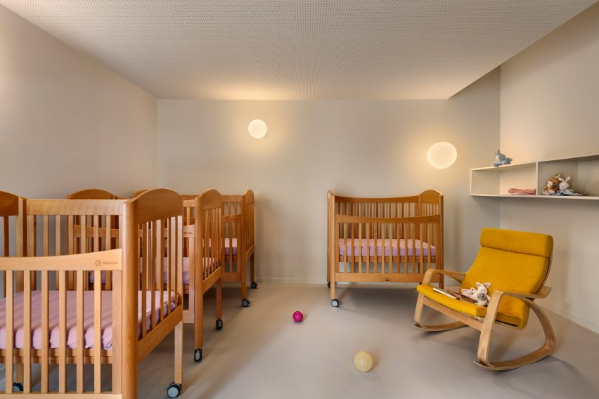 Multi-childcare Crèche by Dominique Coulon & Associés