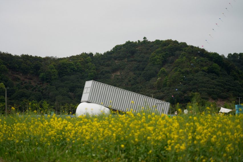 Down in the Clouds pavilions by Practice on Earth and Increments Studio