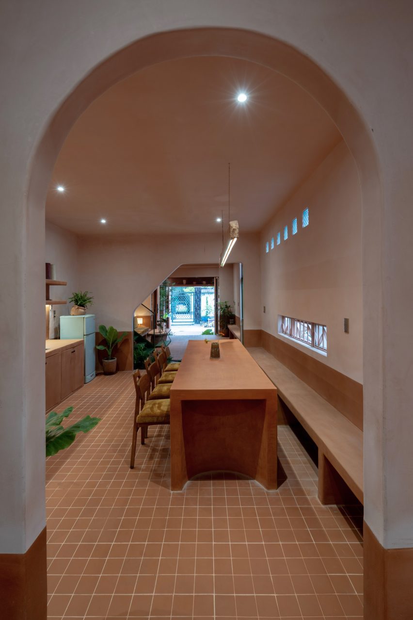 Earthenware House by NAQI & Partners