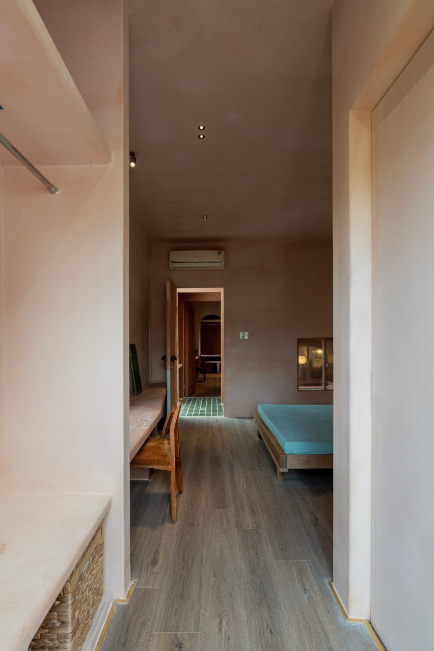 Earthenware House by NAQI & Partners