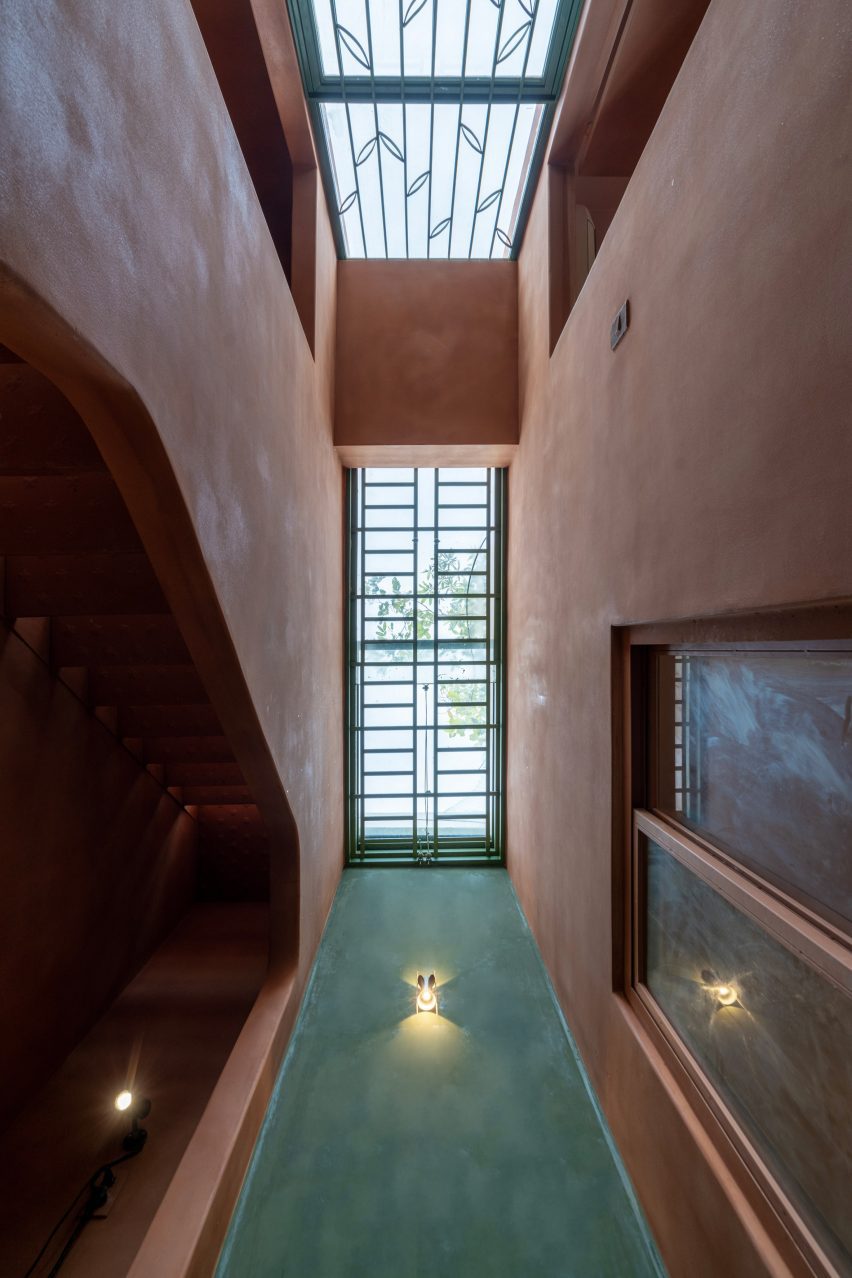 Earthenware House by NAQI & Partners