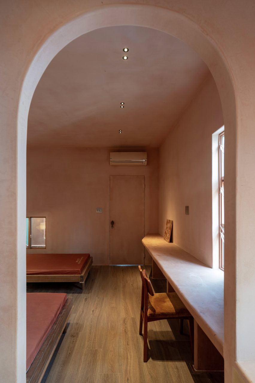 Earthenware House by NAQI & Partners