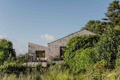 View towards renovated 1960s home by Forgeworks