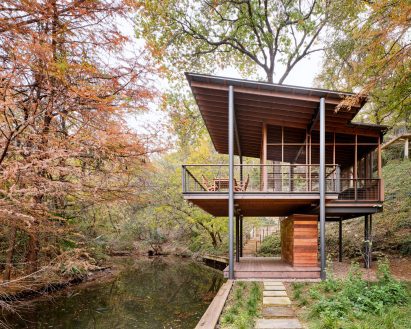 Furman & Keil Architects-designed birdwatching pavilion