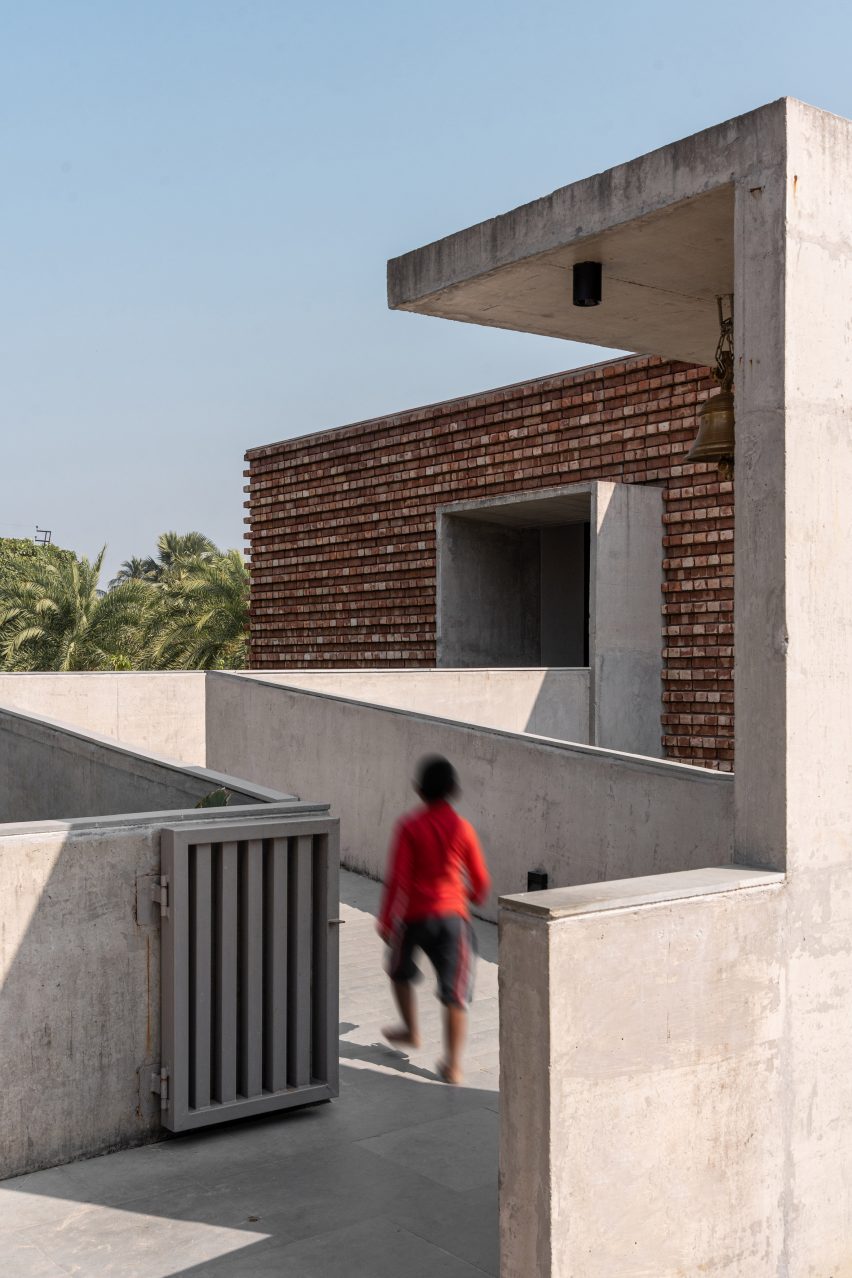 Ganga Leheri Temple by Abin Design Studio